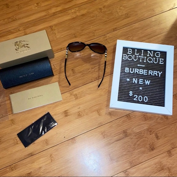 Like New Authentic Burberry Square 58mm Sunglasses - Picture 8 of 11